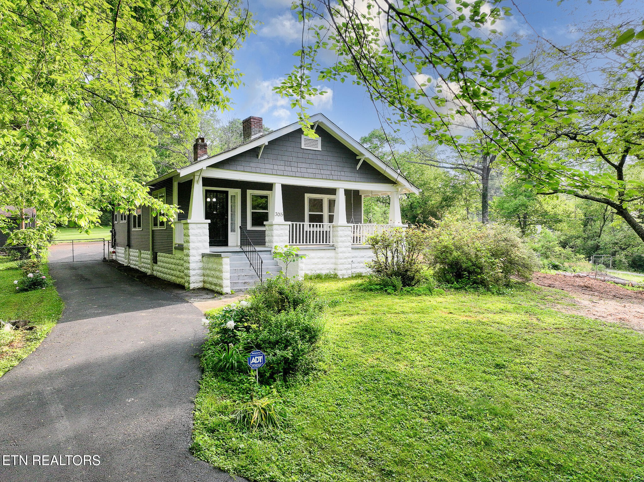 3015 Rennoc Road Knoxville, TN 37918 - Photo 1 of 3 Gallery Image 1