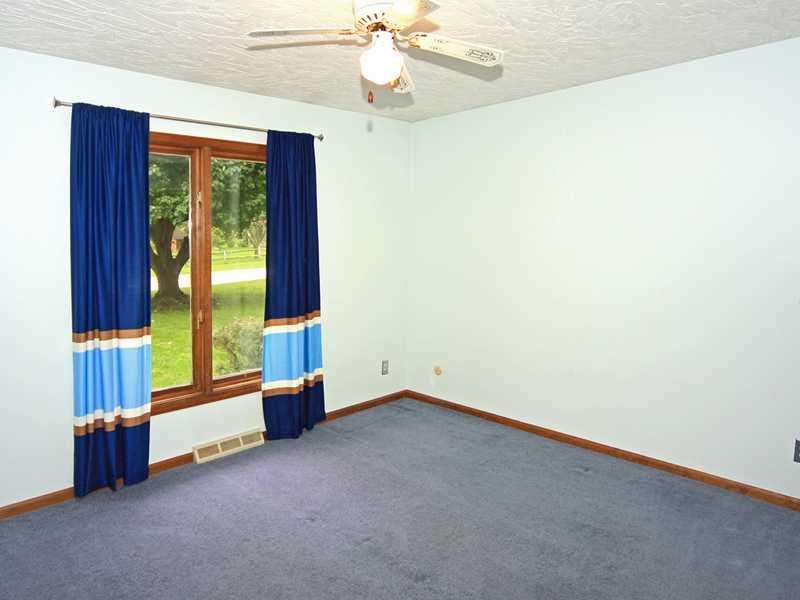 462 Ridge Road Greenwood, IN 46142 - Photo 13 of 18 Gallery Image 13