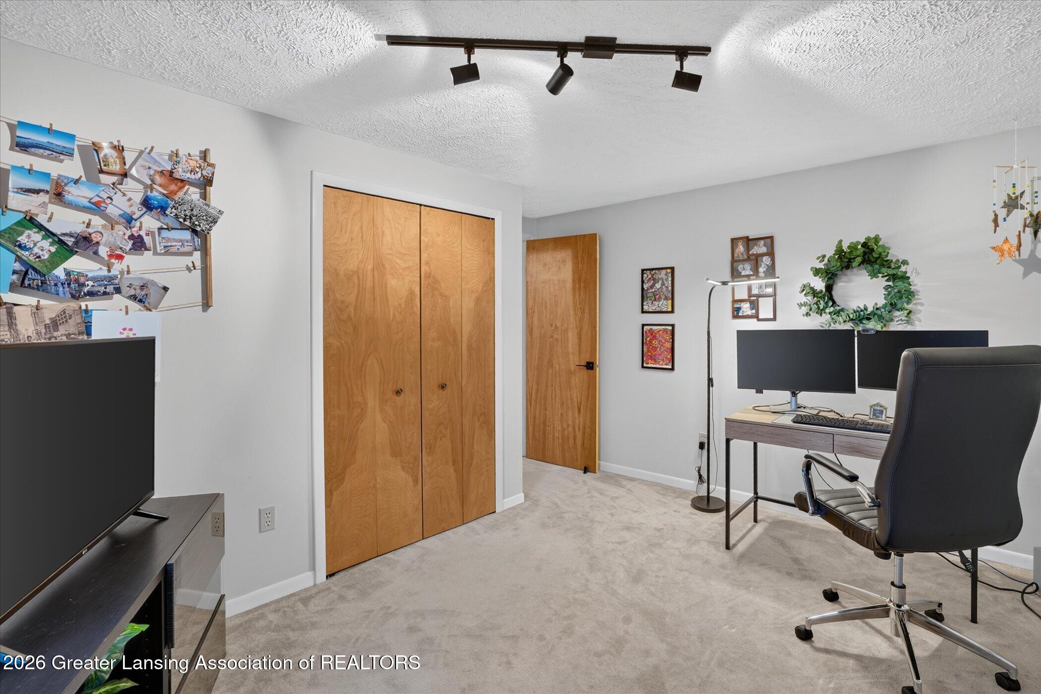 928 Robins Road Lansing, MI 48917 - Photo 25 of 51
