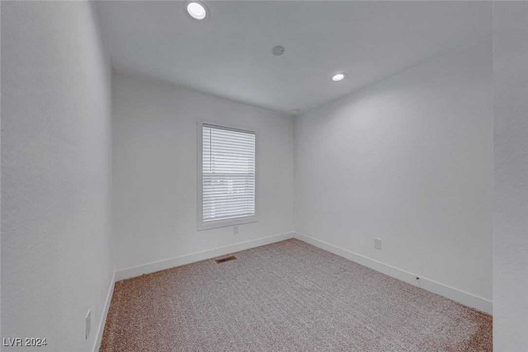 4628 Royal Ridge Way Las Vegas, NV 89103 - Photo 12 of 26 Gallery Image 12