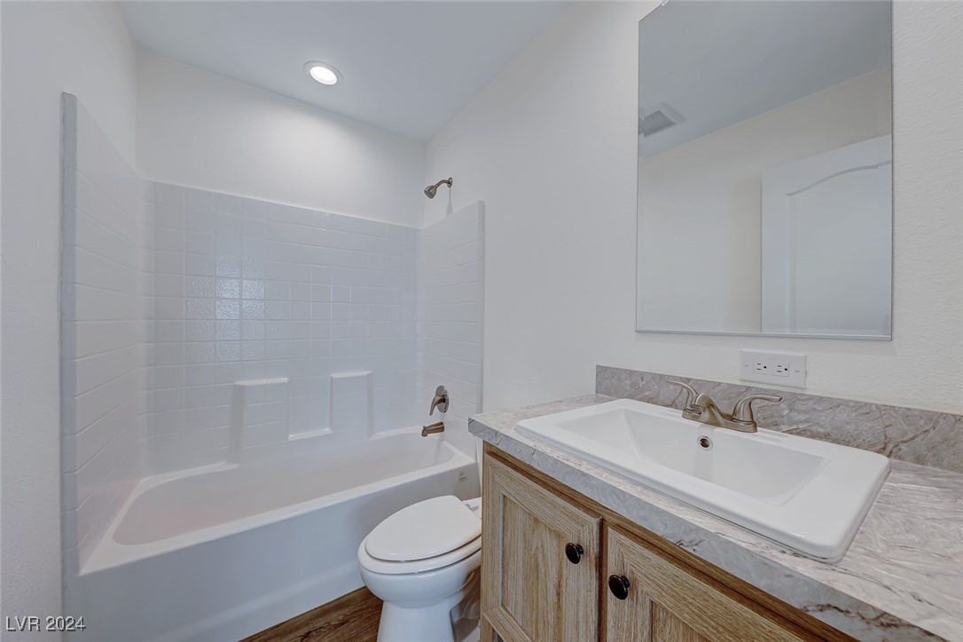4628 Royal Ridge Way Las Vegas, NV 89103 - Photo 13 of 26 Gallery Image 13