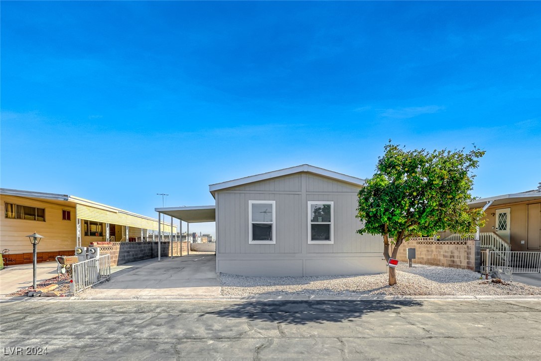 4628 Royal Ridge Way Las Vegas, NV 89103 - Photo 2 of 26 Gallery Image 2