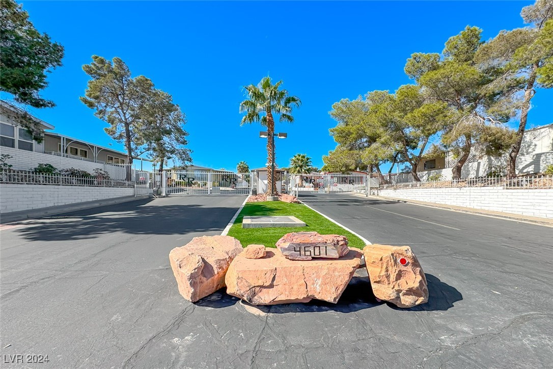 4628 Royal Ridge Way Las Vegas, NV 89103 - Photo 21 of 26 Gallery Image 21