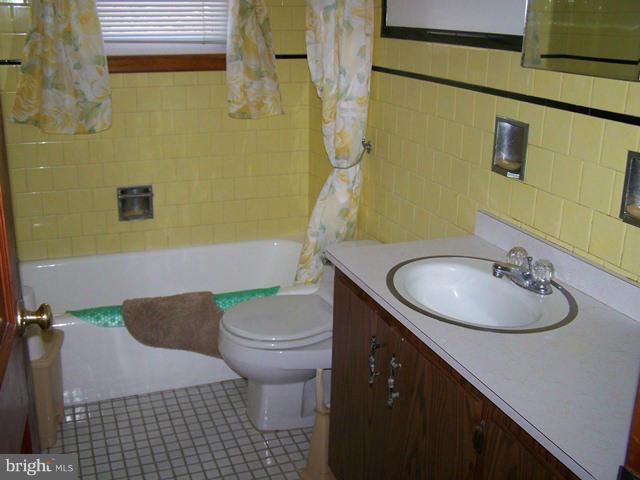 2719 Barrick Road Finksburg, MD 21048 - Photo 17 of 23 Bath