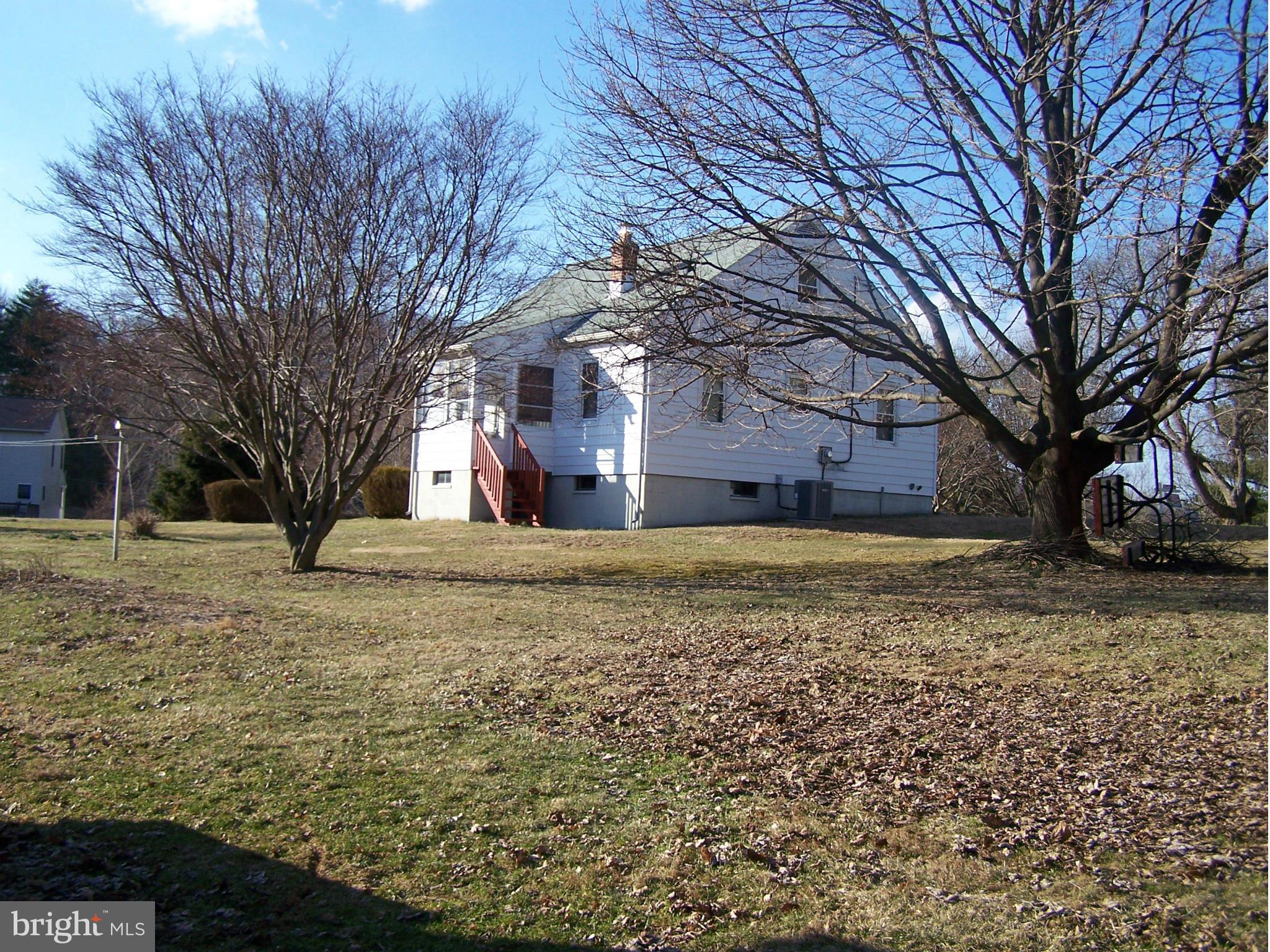 2719 Barrick Road Finksburg, MD 21048 - Photo 4 of 23 Back of house from yard
