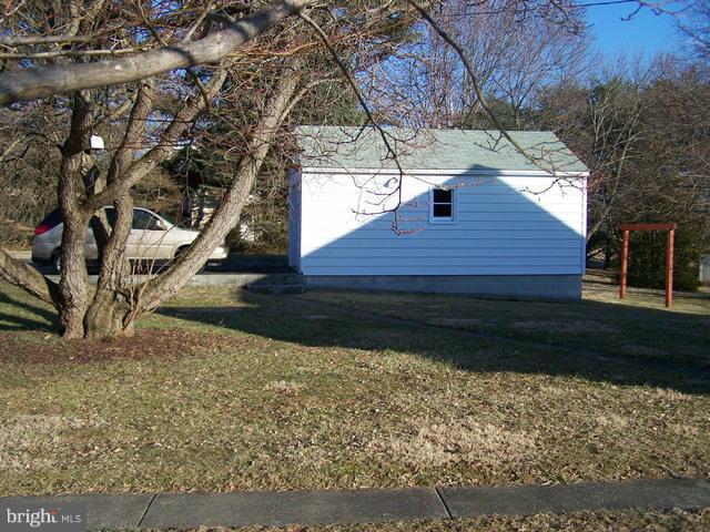 2719 Barrick Road Finksburg, MD 21048 - Photo 7 of 23 Detached Garage from side