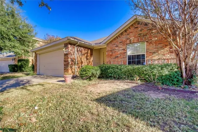 $2,100 | 8428 Cactus Flower Drive, Fort Worth, TX 76131