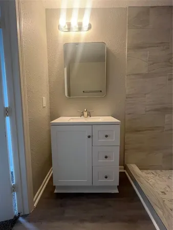 $1,750 | 6634 Cresthill Street, Houston, TX 77033