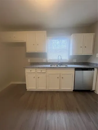 $1,750 | 6634 Cresthill Street, Houston, TX 77033