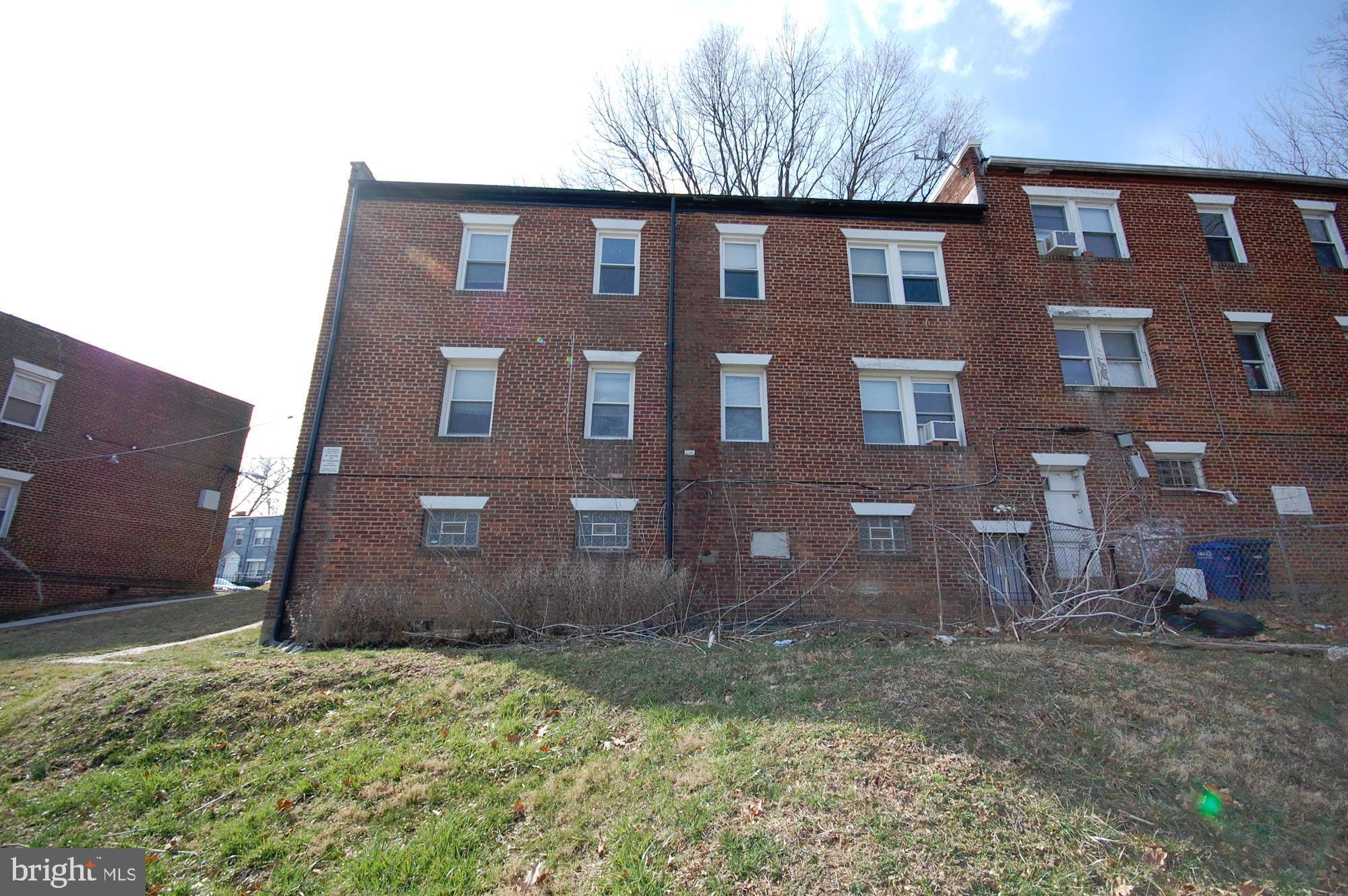 2612 29th Street Southeast Washington, DC 20020 - Photo 4 of 11