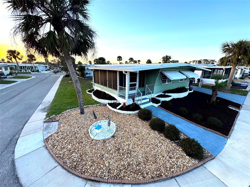 5740 Hyacinth Road Venice, FL 34293 - Photo 2 of 21