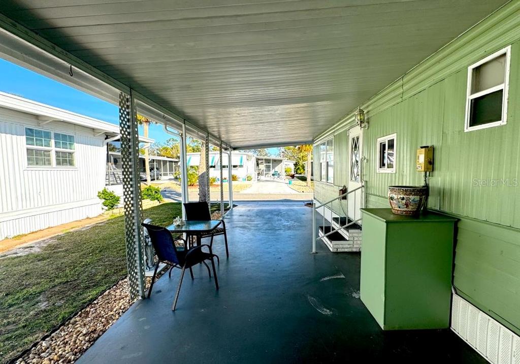 5740 Hyacinth Road Venice, FL 34293 - Photo 4 of 21