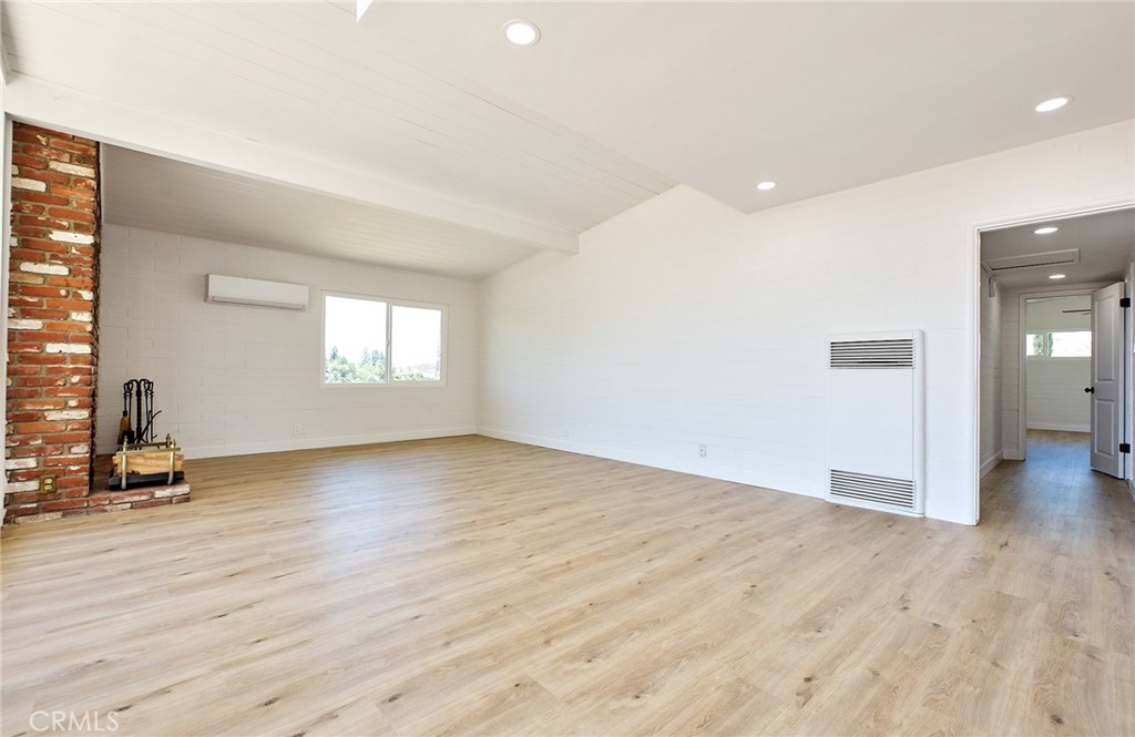4262 Harrison Street Riverside, CA 92503 - Photo 4 of 33