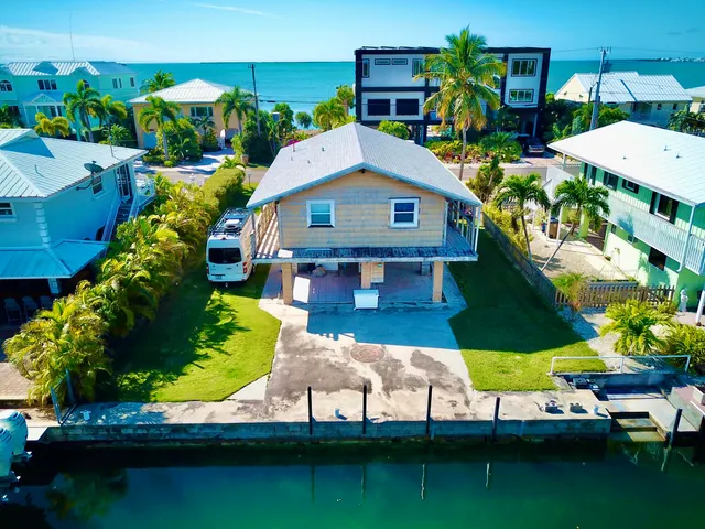 $799,000 | 219 Caribbean Drive East, Summerland Key, FL 33042