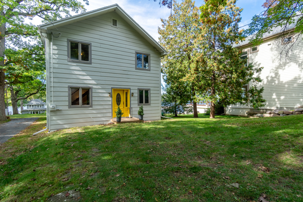 W339-n5169 Rd O Merton, WI 53058 - Photo 1 of 1 Front of Home