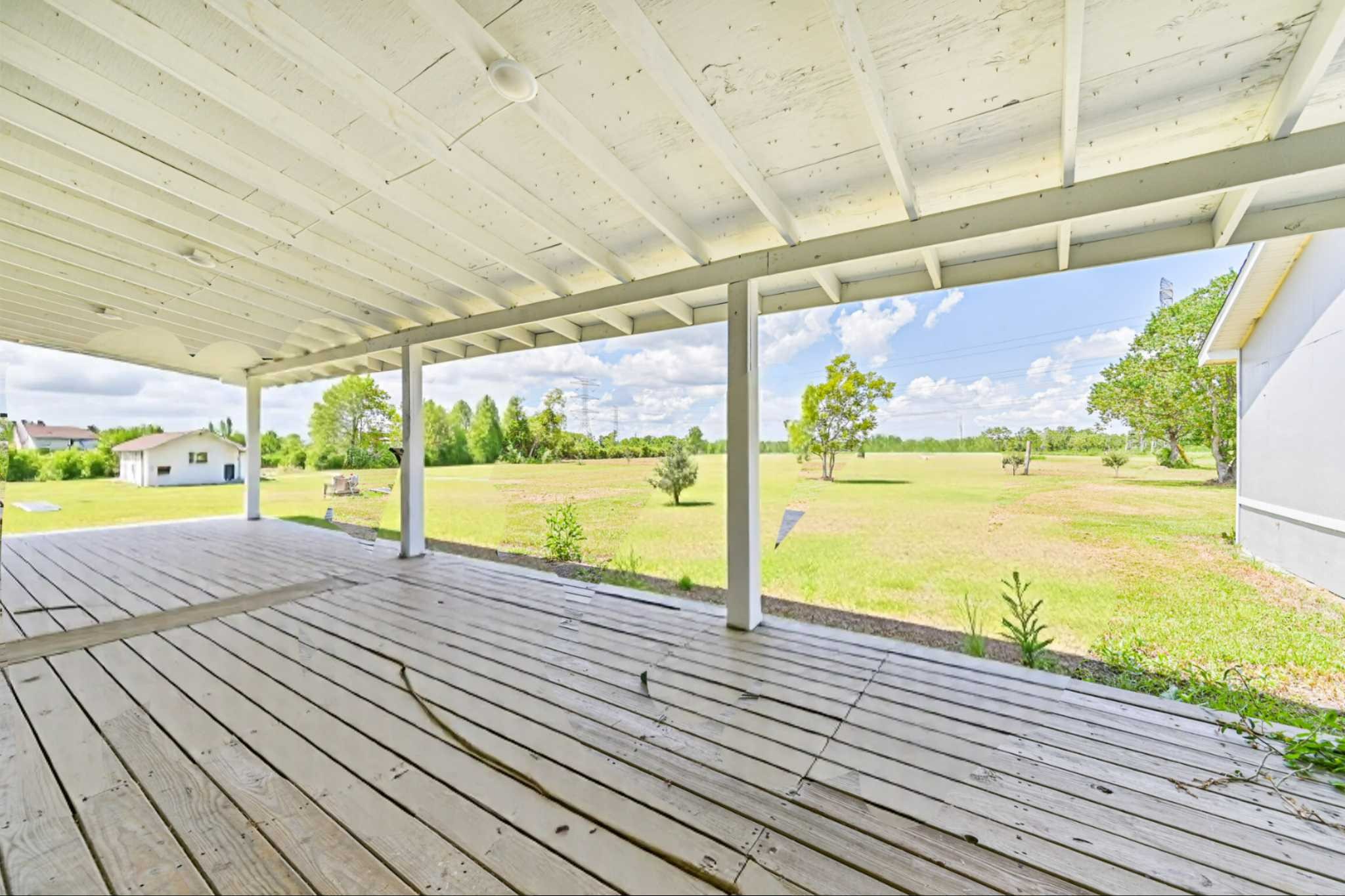 14515 Farm To Market Road 523 Angleton, TX 77515 - Photo 24 of 25 a view of an ocean and beach