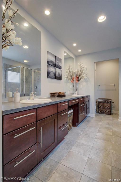 27123 Victoria Road Novi, MI 48374 - Photo 46 of 80