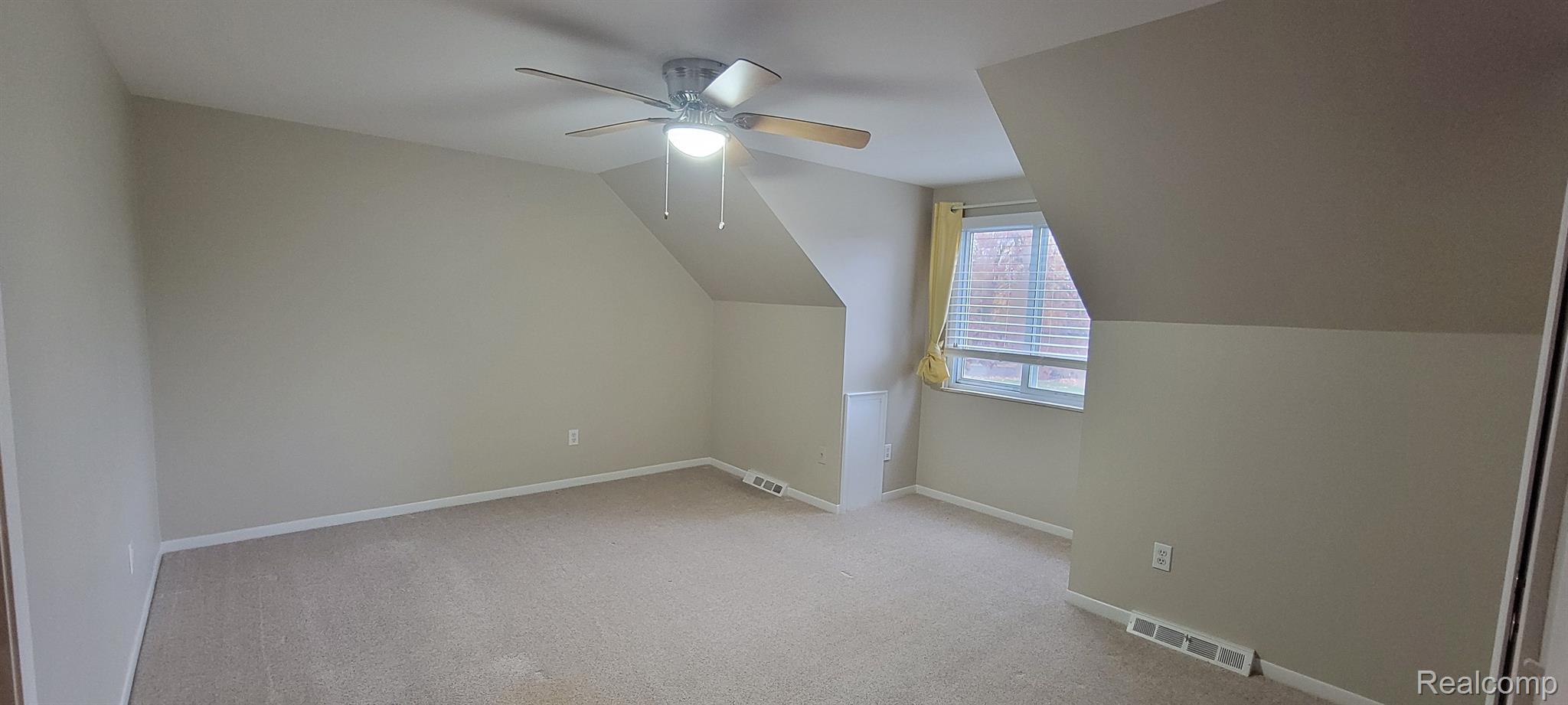 2740 Lake Angelus Road Waterford, MI 48329 - Photo 26 of 52 Gallery Image 26
