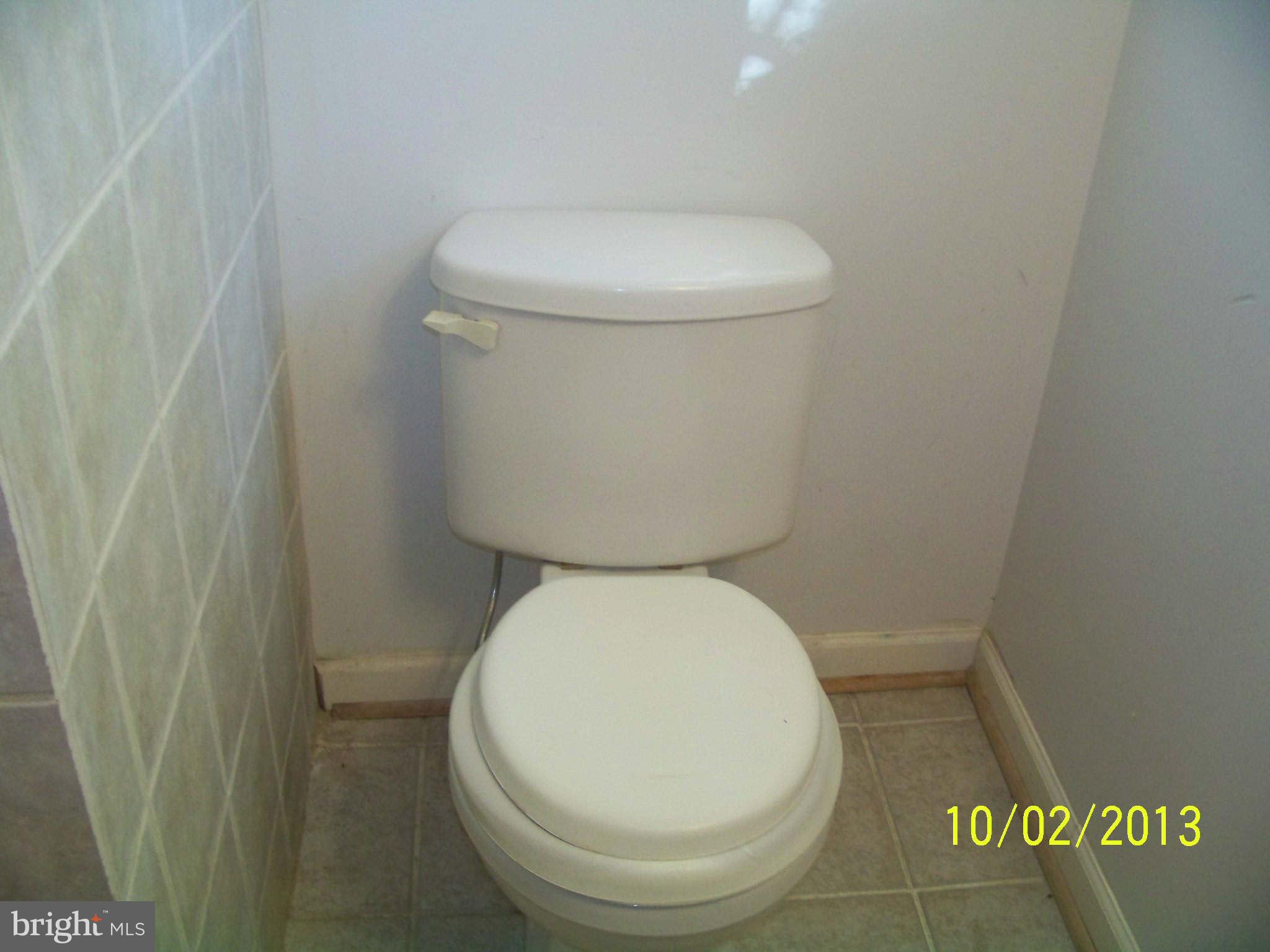 4408 Allies Road Morningside, MD 20746 - Photo 14 of 15 Bath