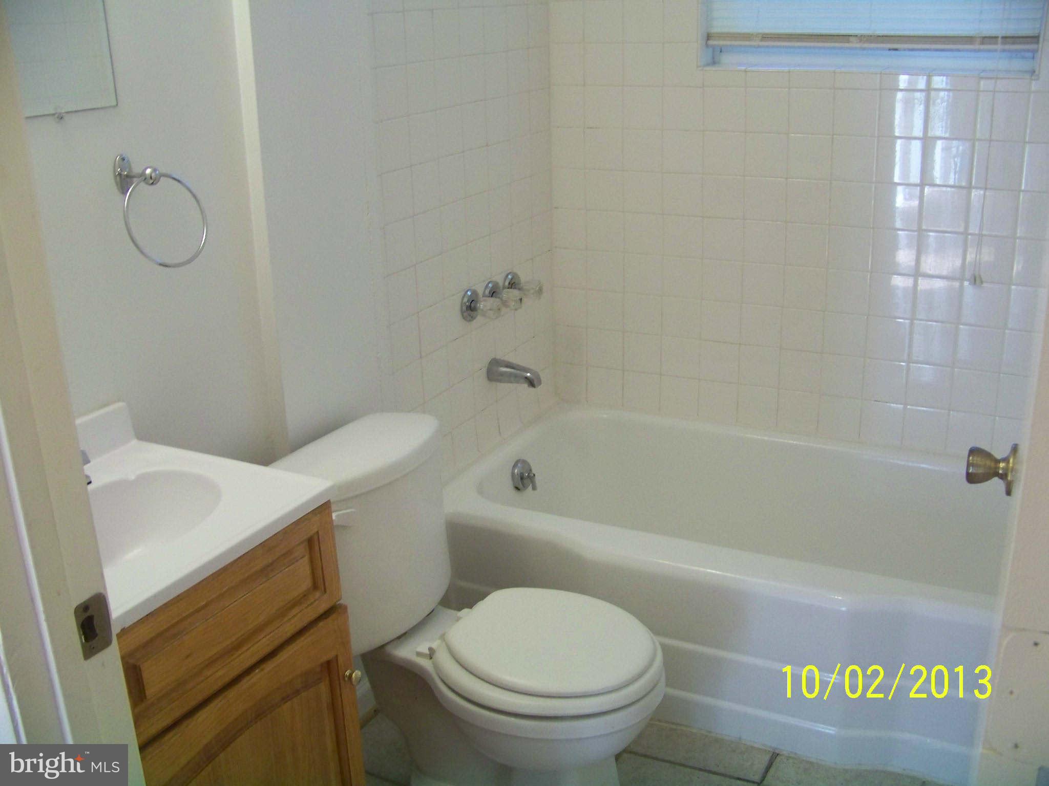 4408 Allies Road Morningside, MD 20746 - Photo 7 of 15 Bath