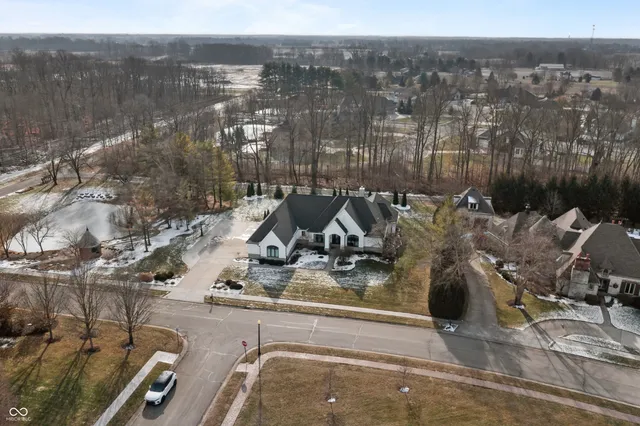 $995,000 | 6049 West Foster Branch Drive, Pendleton, IN 46064