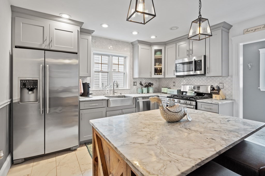 11 Hobomack Road Quincy, MA 02169 - Photo 18 of 42 Gallery Image 18