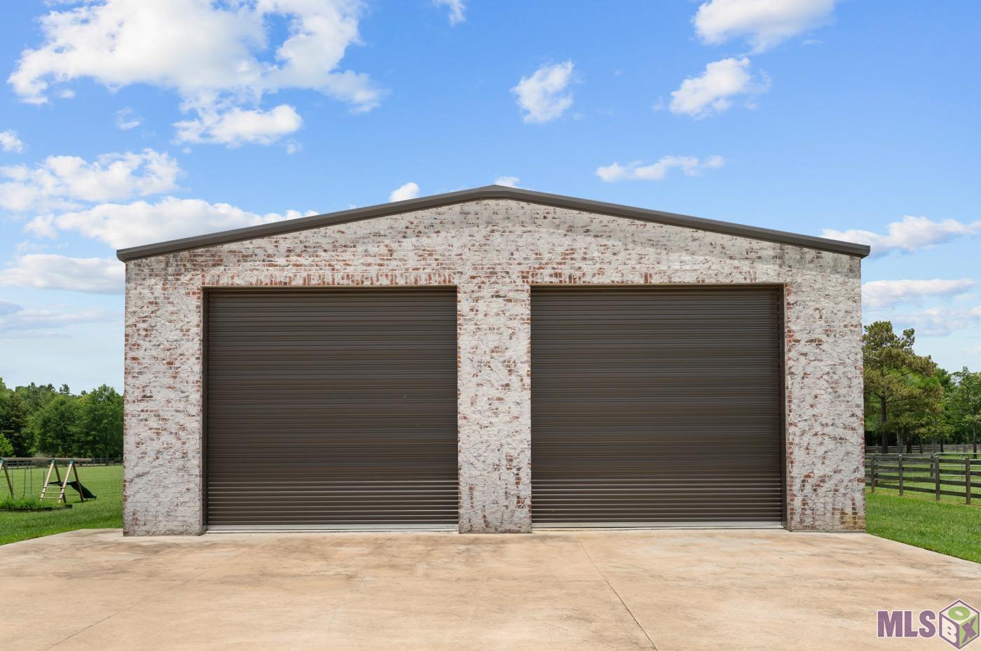 16027 Greenwell Springs Port Hudson Road Central, LA 70770 - Photo 37 of 39