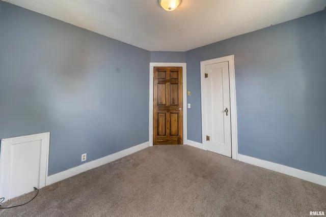 $144,900 | 807 North Ashland Avenue, West Peoria, IL 61604