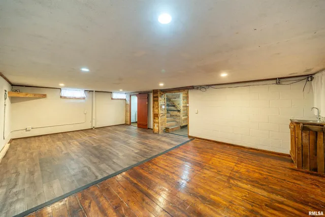 $144,900 | 807 North Ashland Avenue, West Peoria, IL 61604