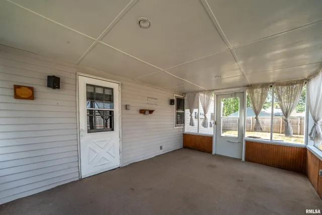 $144,900 | 807 North Ashland Avenue, West Peoria, IL 61604