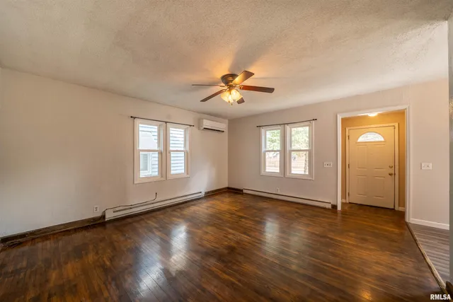 $144,900 | 807 North Ashland Avenue, West Peoria, IL 61604