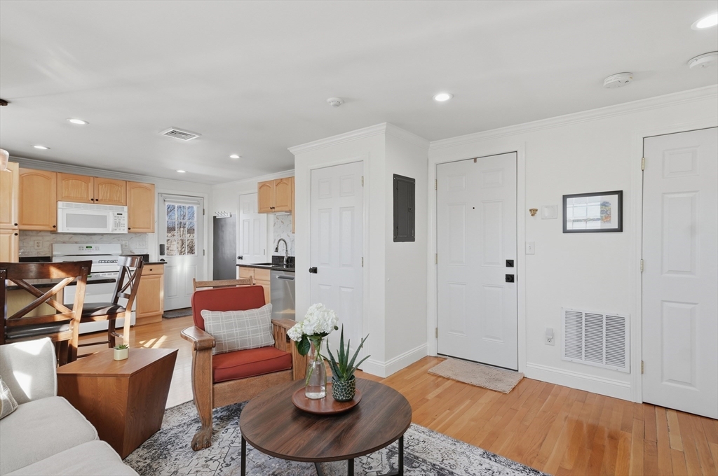 11 Columbia Road, Unit 7 Wakefield, MA 01880 - Photo 12 of 23