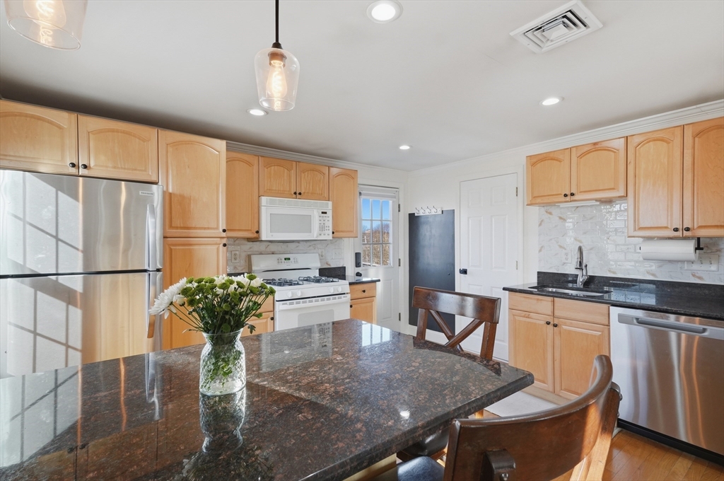 11 Columbia Road, Unit 7 Wakefield, MA 01880 - Photo 2 of 23