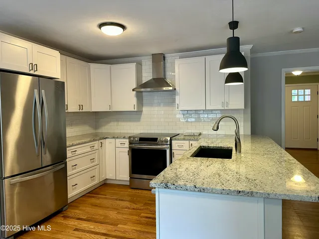 $2,300 | 6 Briarwood Place, Pinehurst, NC 28374