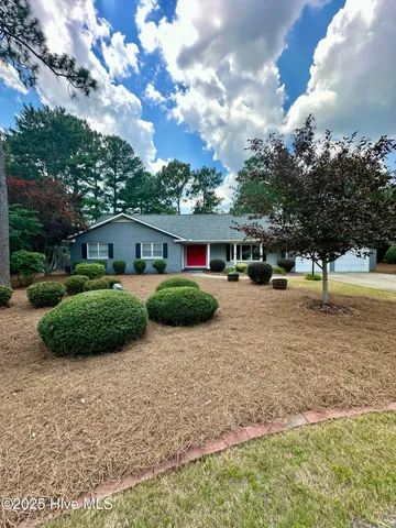 $2,300 | 6 Briarwood Place, Pinehurst, NC 28374