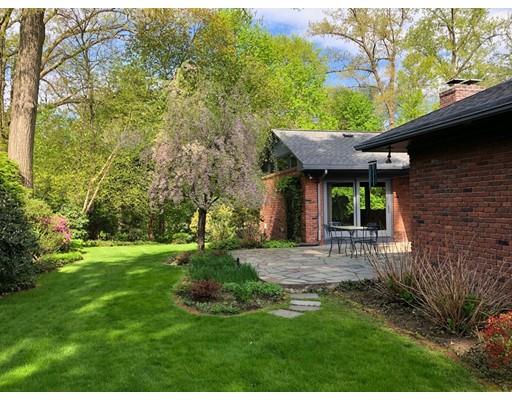 87 Briarcliff Road Longmeadow, MA 01106 - Photo 20 of 25 Gallery Image 20