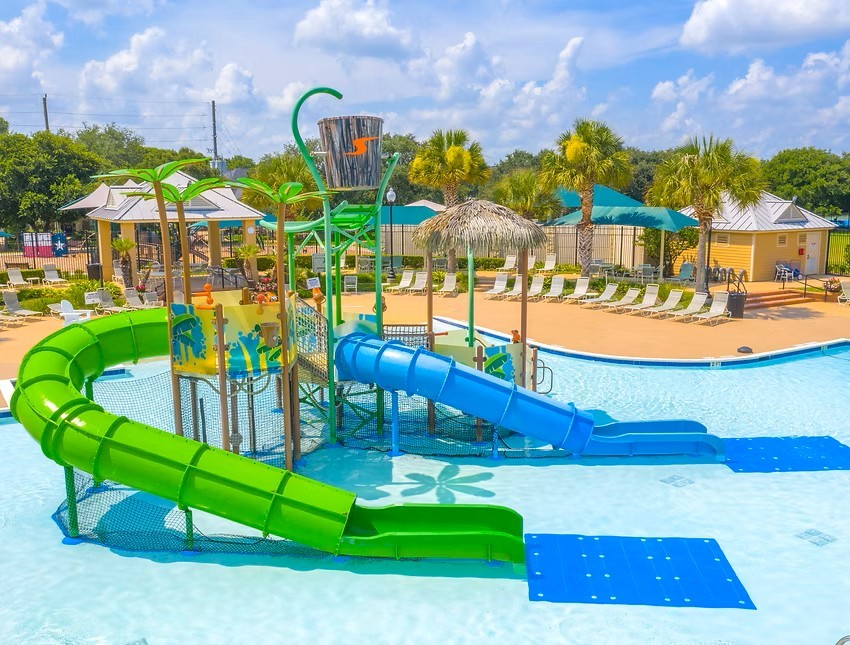 8210 Thunder Ridge Way Missouri City, TX 77459 - Photo 40 of 42 Club Sienna Waterpark, one of 5 recreational pool parks in Sienna.