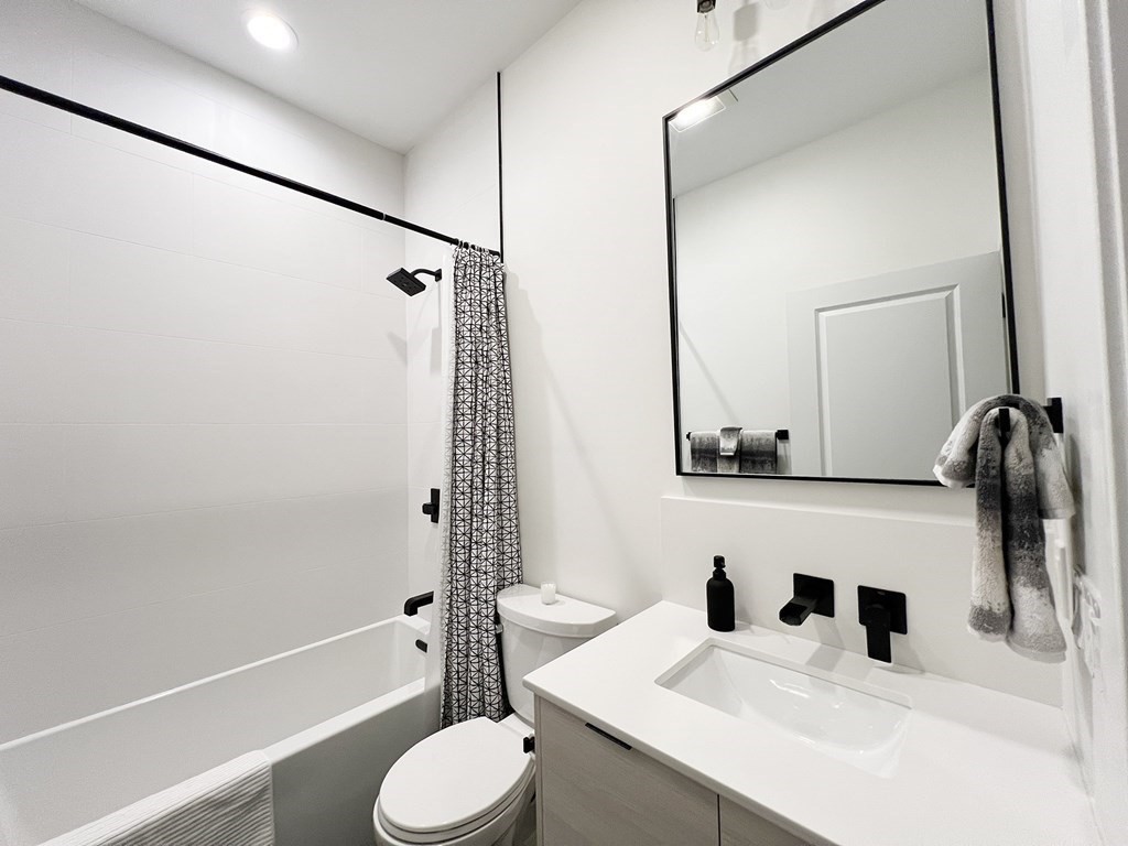360 Meridian Street, Unit 7 Boston, MA 02128 - Photo 19 of 27