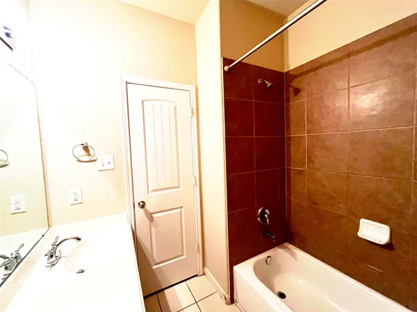 $259,900 | 20330 Pine Water Lane, Tomball, TX 77375