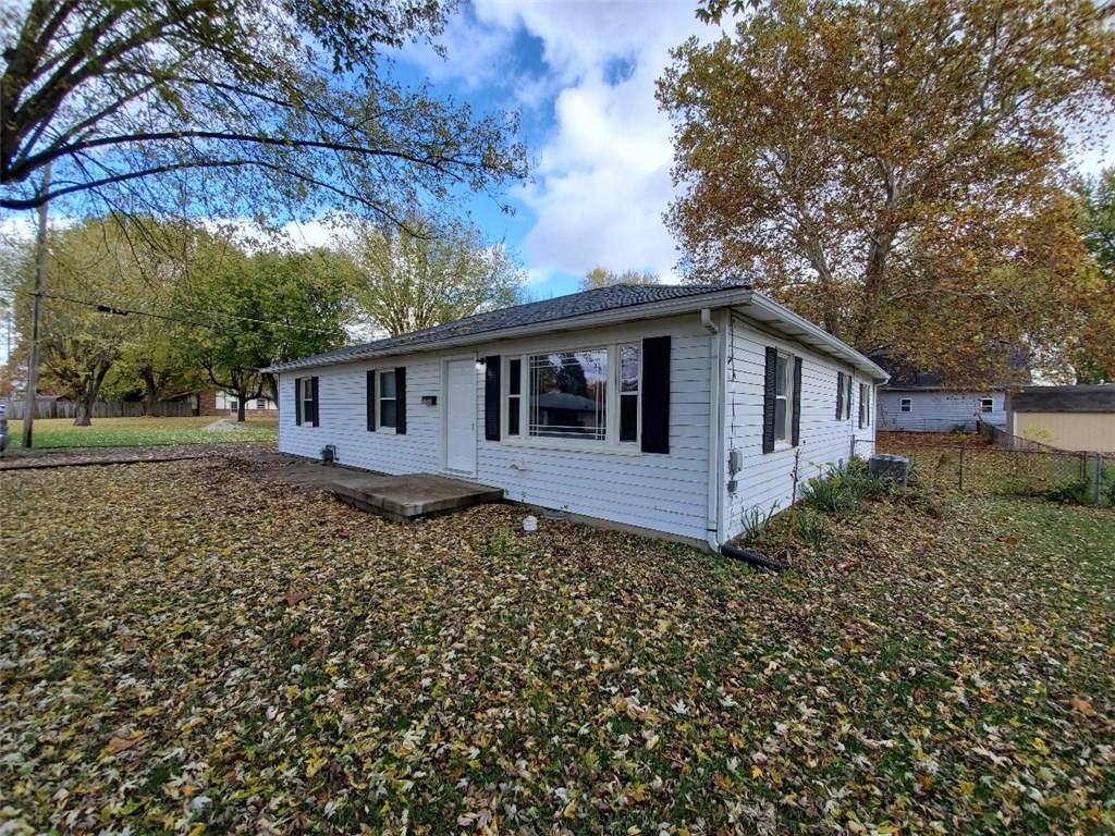 1732 Park Road Anderson, IN 46011 - Photo 4 of 15 Gallery Image 4