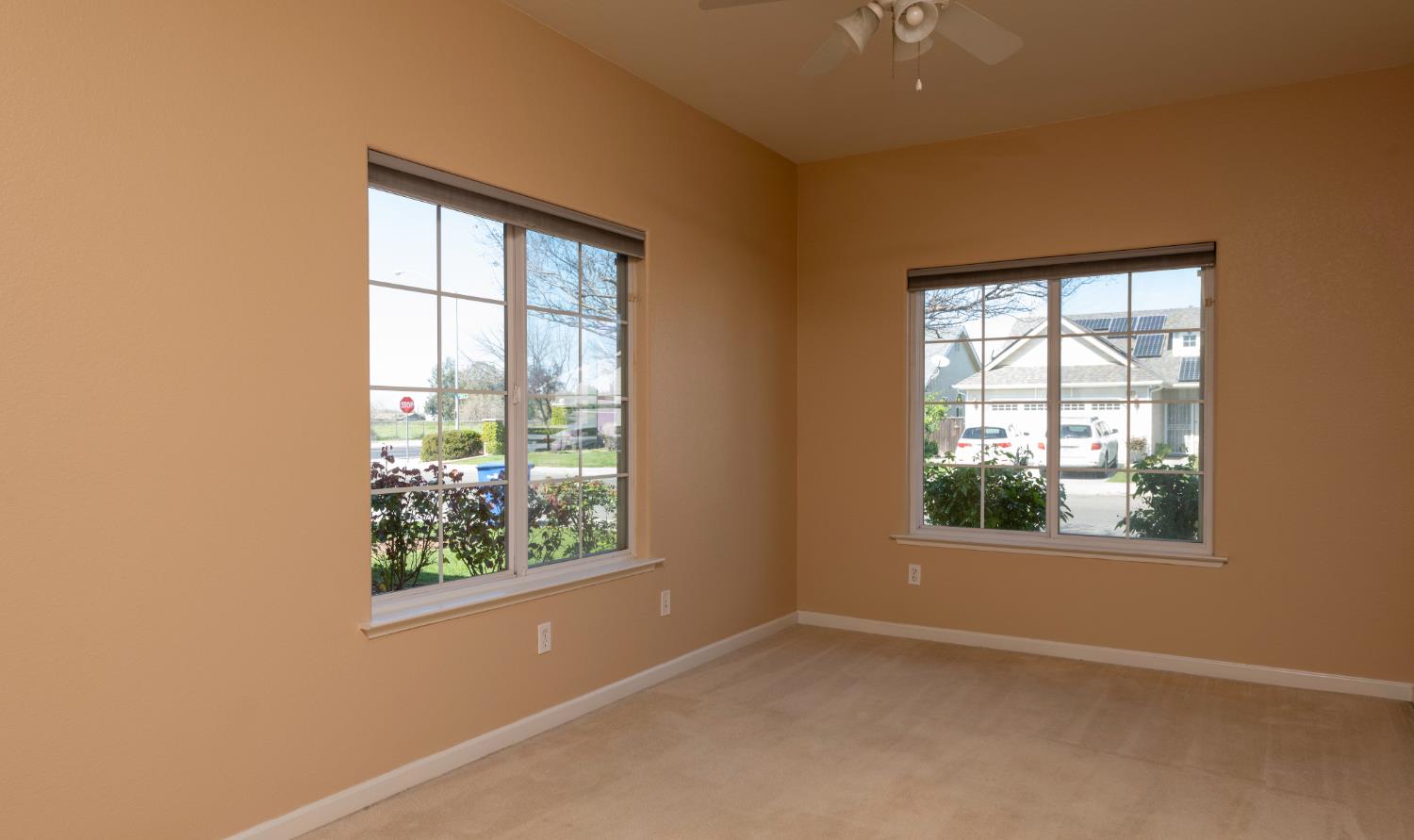 6525 East Raco Avenue Fresno, CA 93727 - Photo 7 of 27