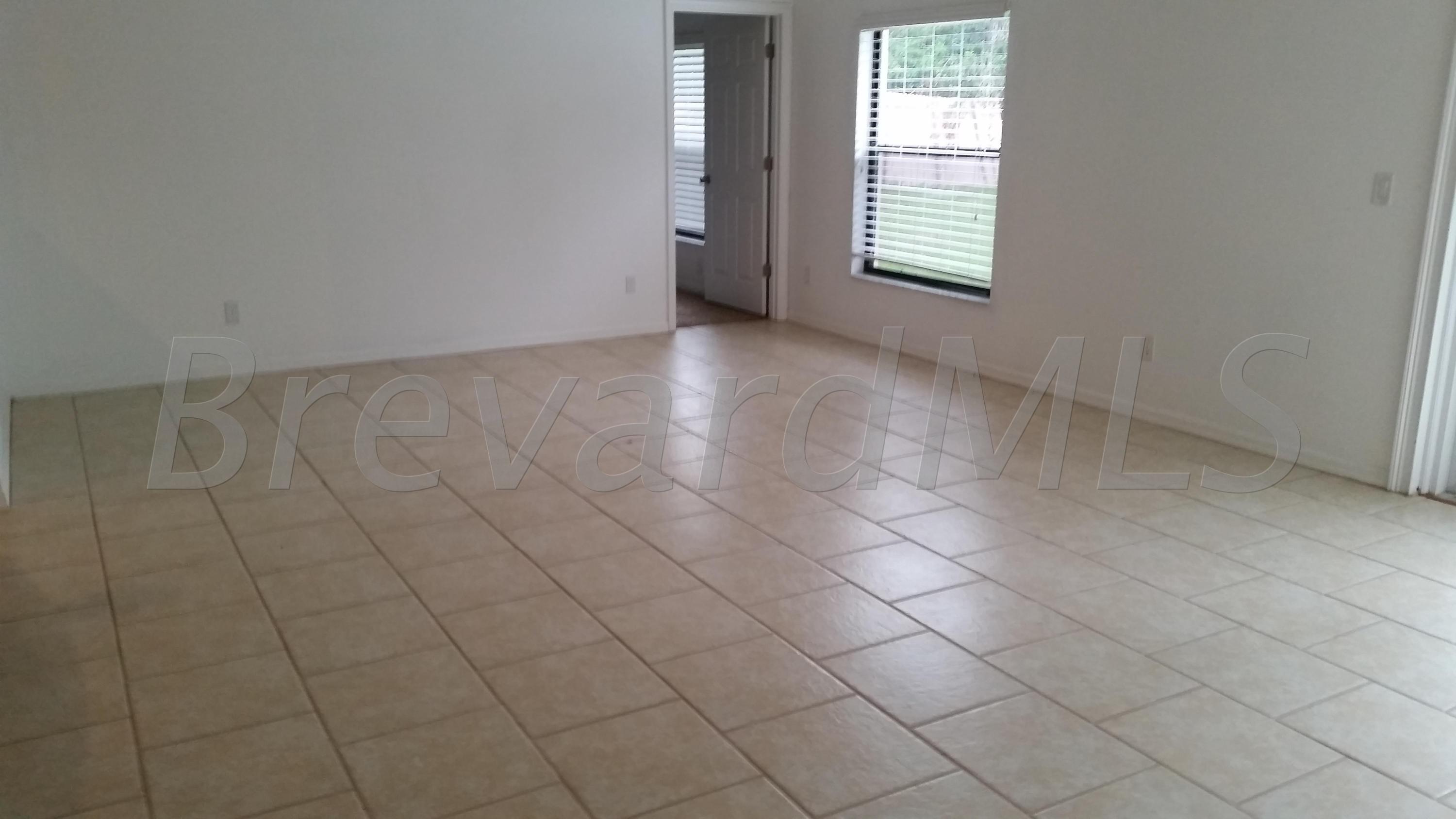 441 Wildmer Road Southwest Palm Bay, FL 32908 - Photo 13 of 67 20140610_185032