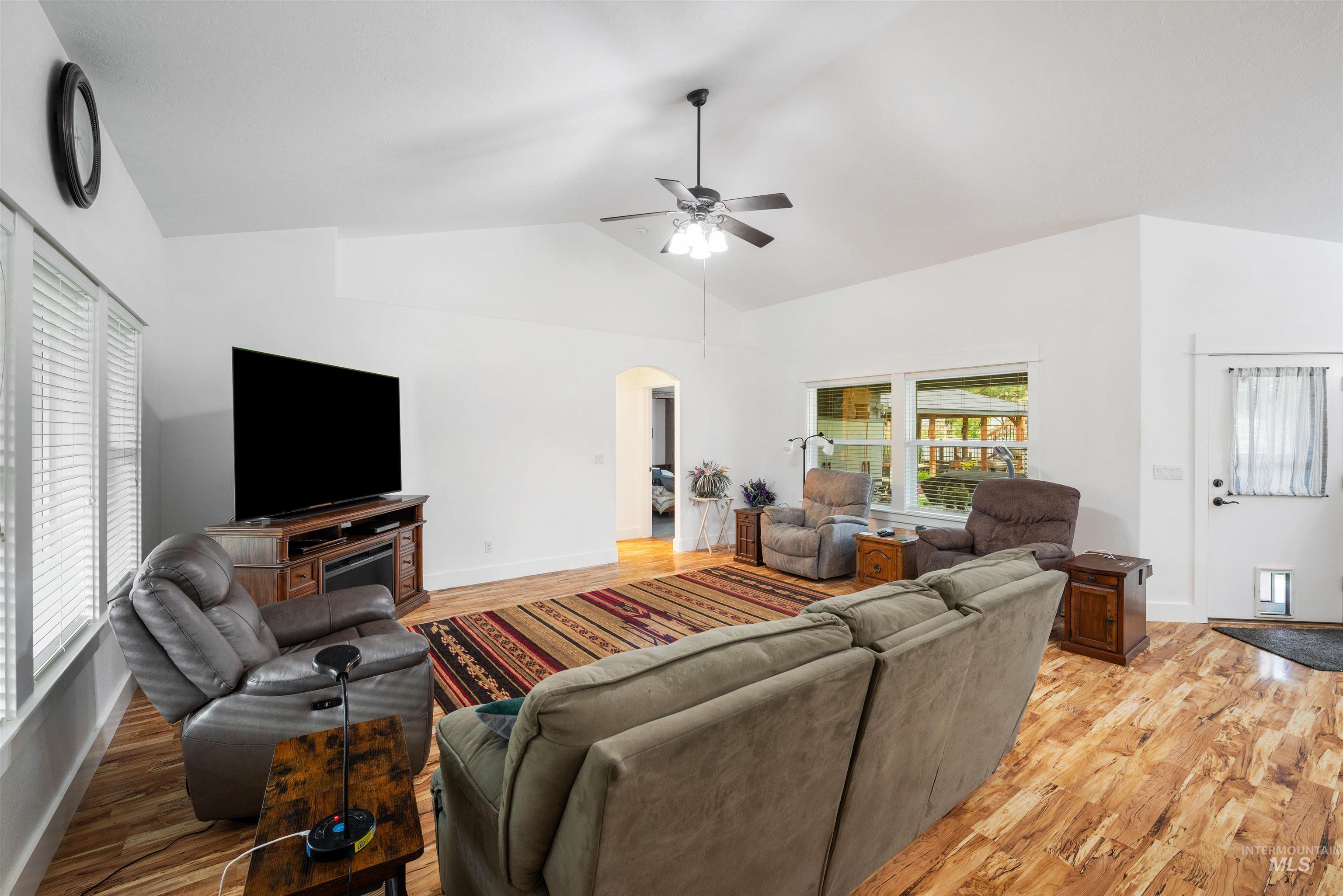 23824 Breyer Road Caldwell, ID 83607 - Photo 8 of 47
