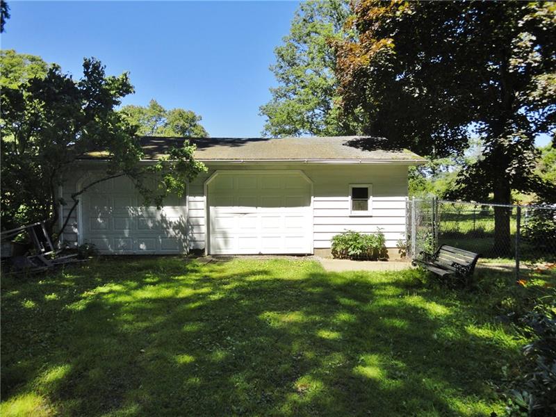 188 Schmidt Road Grove City, PA 16127 - Photo 3 of 14 Gallery Image 3