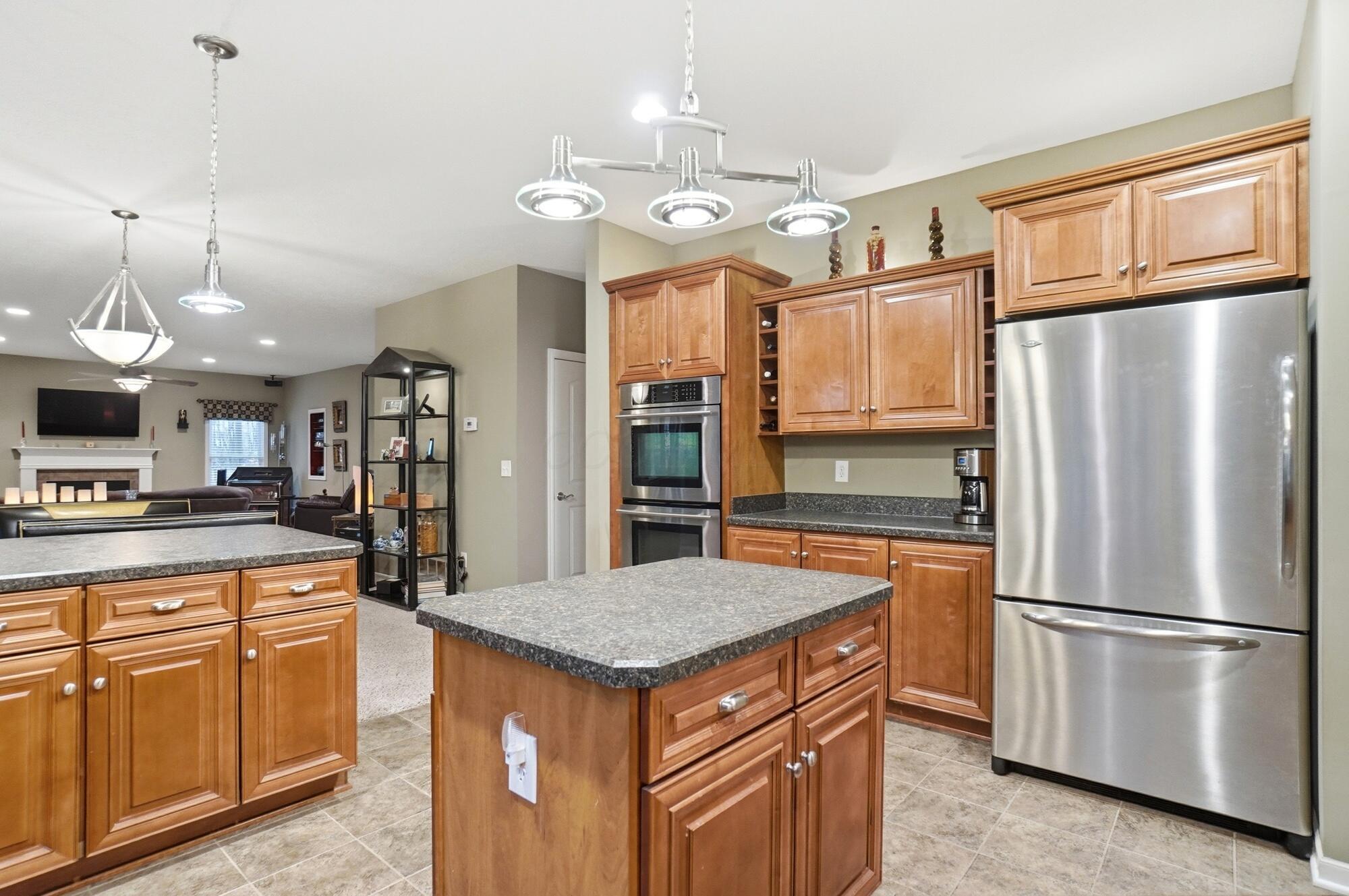 9952 Loop Road Millersport, OH 43046 - Photo 20 of 95 Gourmet Kitchen - 9952 Loop Road, Millersport, OH 43046
