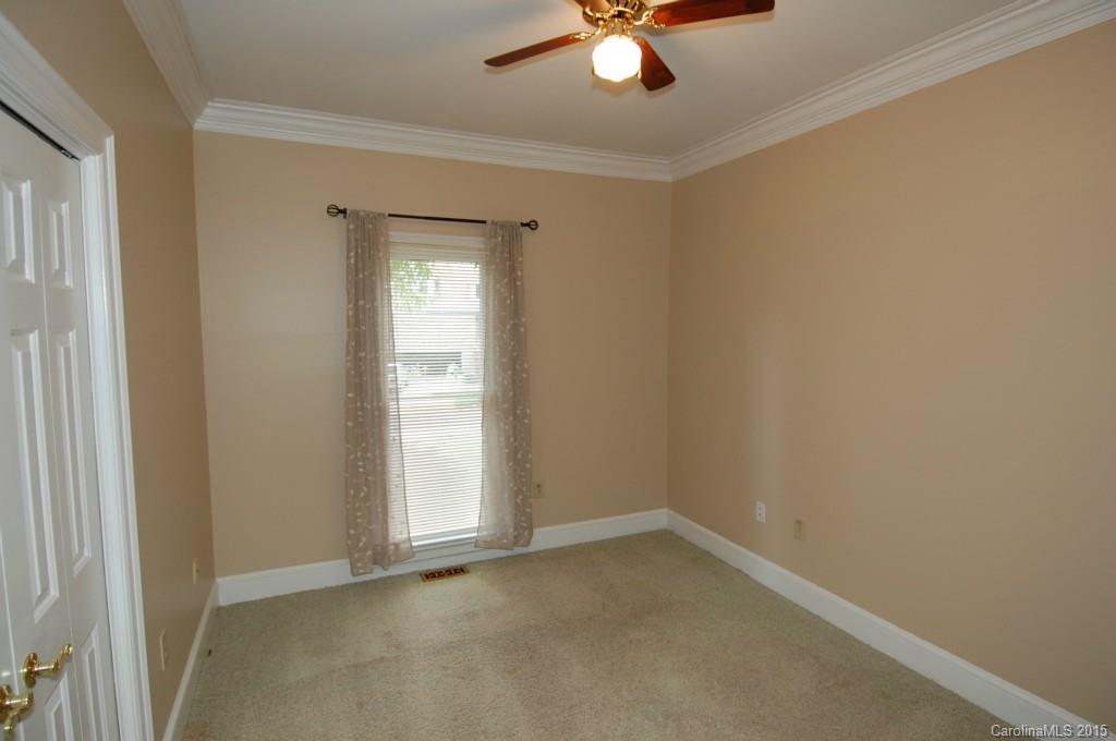425 St Michaels Way Fort Mill, SC 29708 - Photo 16 of 21 an empty room with a window