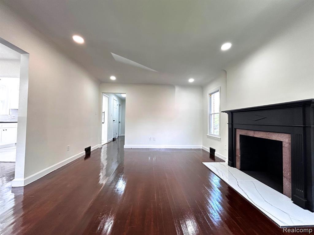 10029 Balfour Road Detroit, MI 48224 - Photo 10 of 34 Gallery Image 10