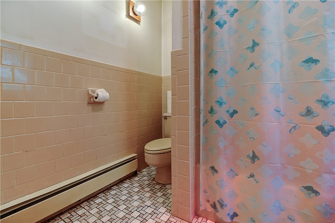 48 Brayton Road Smithfield, RI 02917 - Photo 37 of 47 1st bathroom