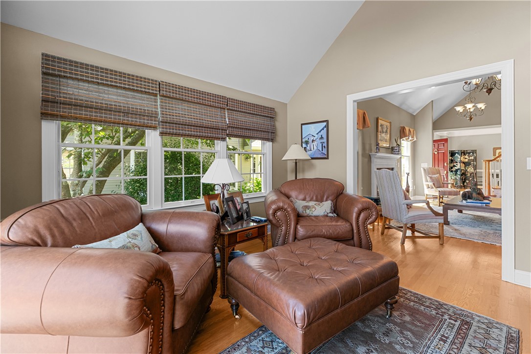 61 Seal Island Road Bristol, RI 02809 - Photo 16 of 48