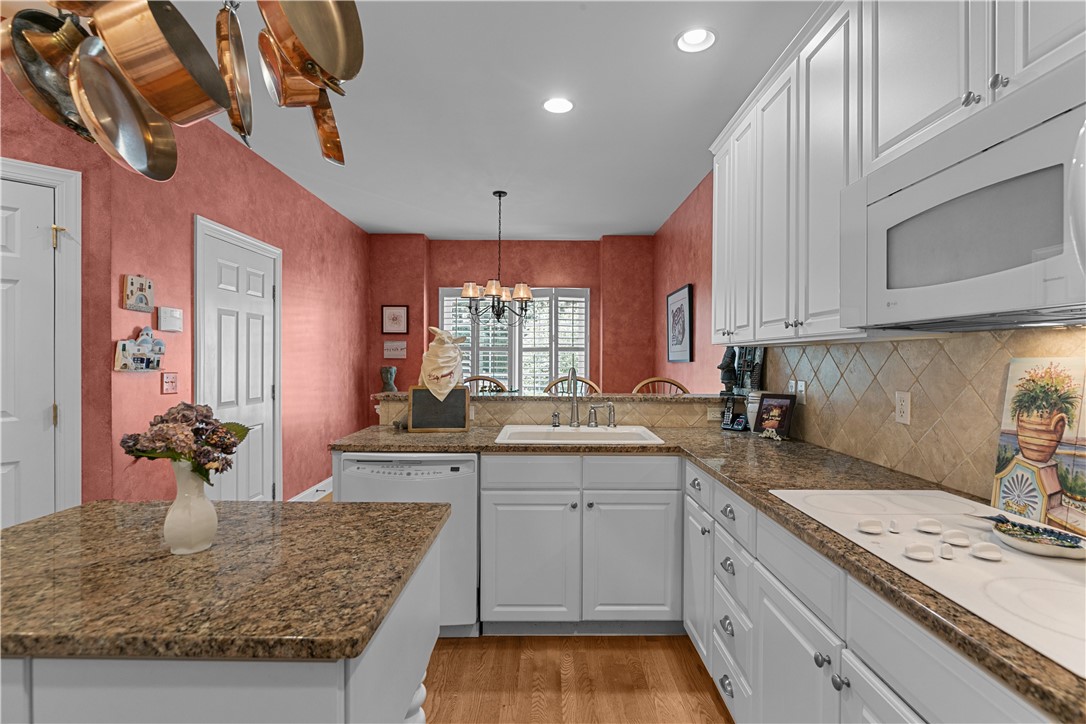 61 Seal Island Road Bristol, RI 02809 - Photo 26 of 48